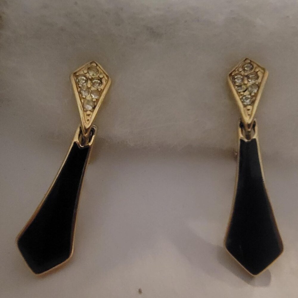 Vintage Crown Trifari Black Teardrop Rhinestone Gold Clip Earrings